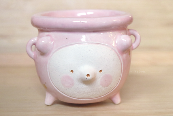 Cauldron Bear Pot (pink)
