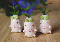 Tiny Radish Vase